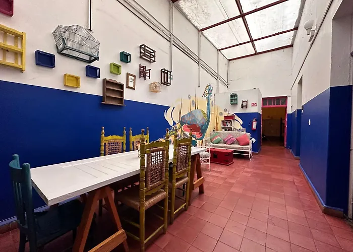 Hostel Home